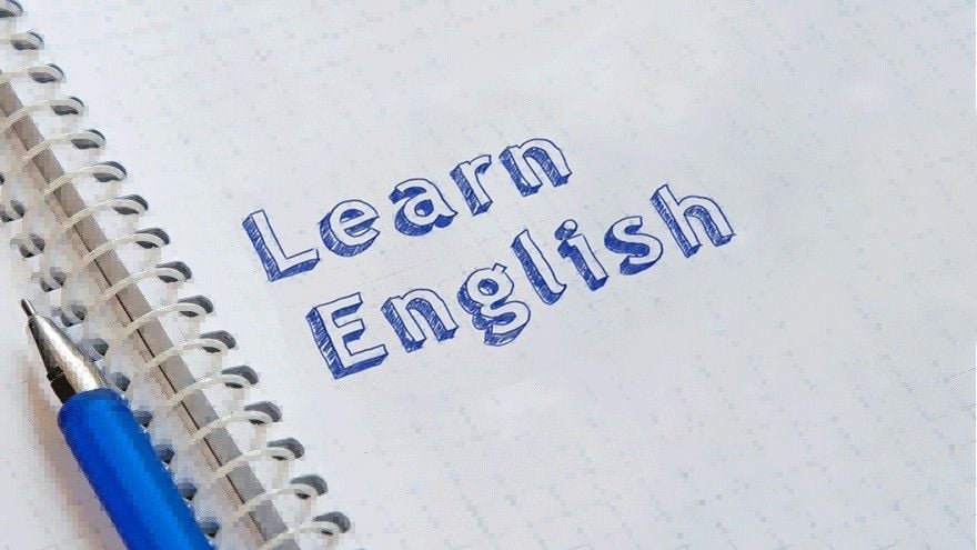 A New Way to Learn: YouTube Learn English with Bloggers!