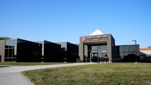 Eastern Iowa Community College Online Classes