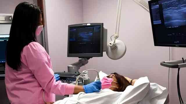JFK Muhlenberg Harold B. & Dorothy A. Snyder Schools - School of Imaging