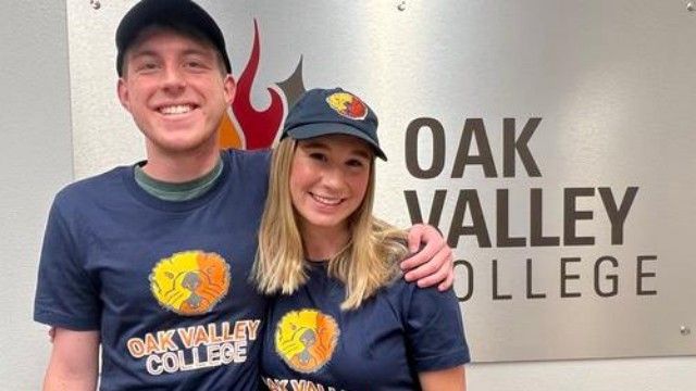 Oak Valley College