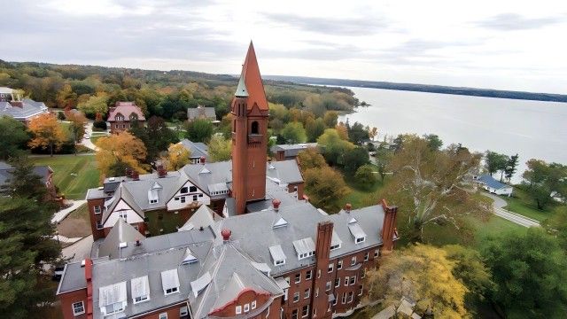 Wells College