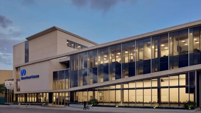 Miami Dade College
