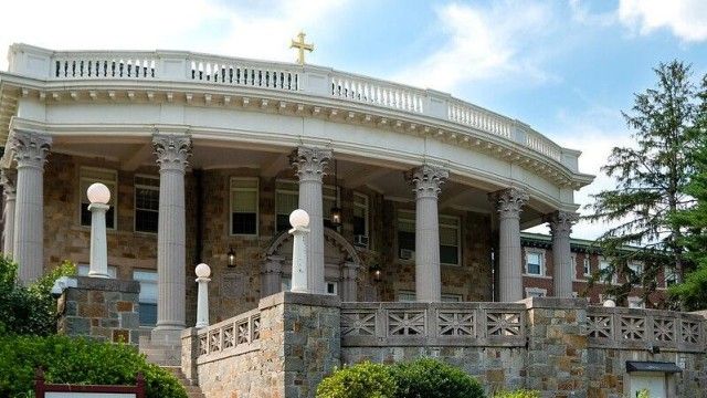 Regis College