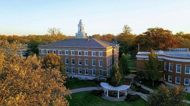 Monmouth College