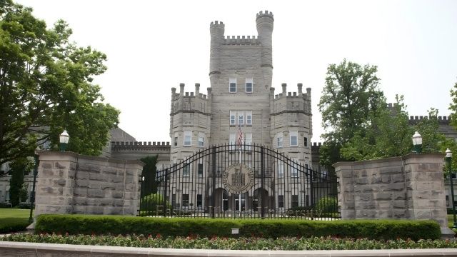 Eastern Illinois University