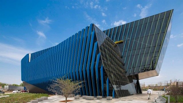 Northeastern Illinois University
